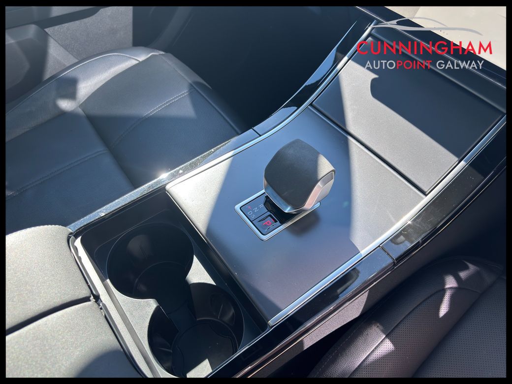 2024 Land Rover Range Rover Velar
