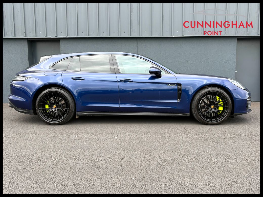 2022 Porsche Panamera