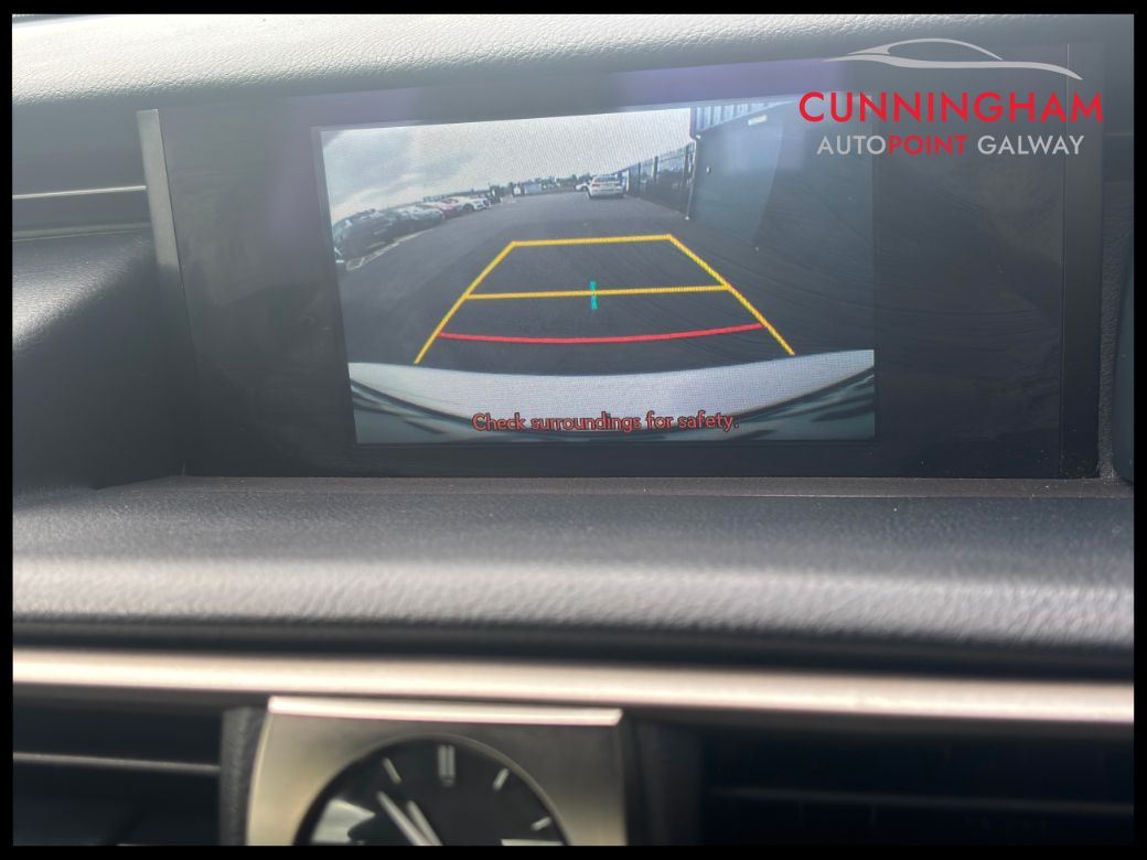 2018 Lexus IS 300h