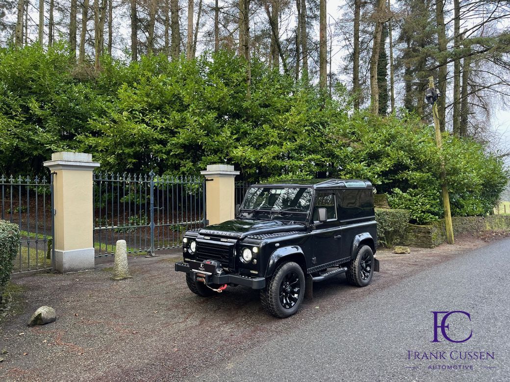 2014 Land Rover Defender 90