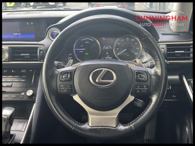 2018 Lexus IS 300h