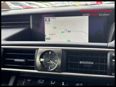 2018 Lexus IS 300h