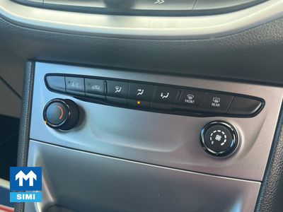 2018 Vauxhall Astra