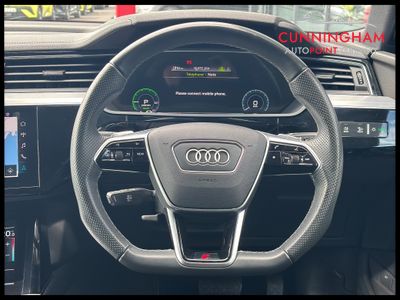 2022 Audi e-tron