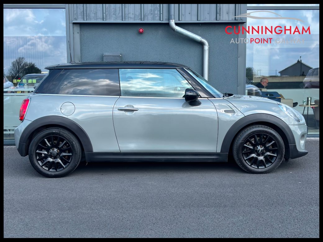 2017 Mini Hatch