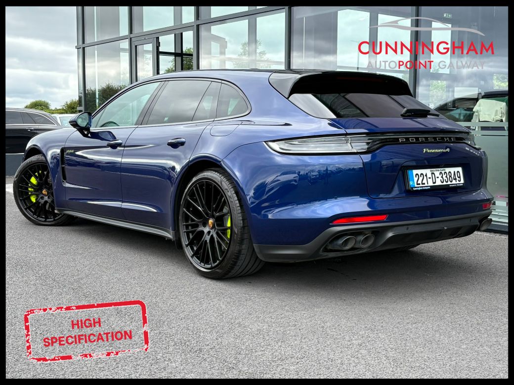 2022 Porsche Panamera