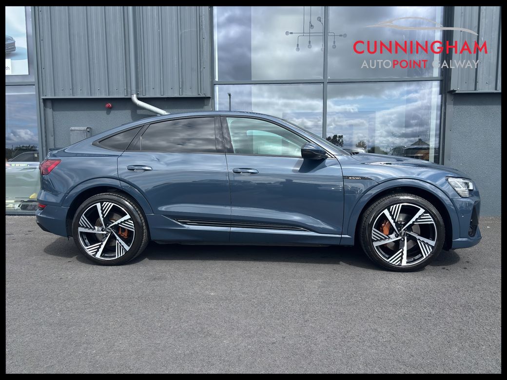 2022 Audi e-tron