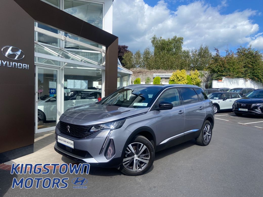 2023 Peugeot 5008