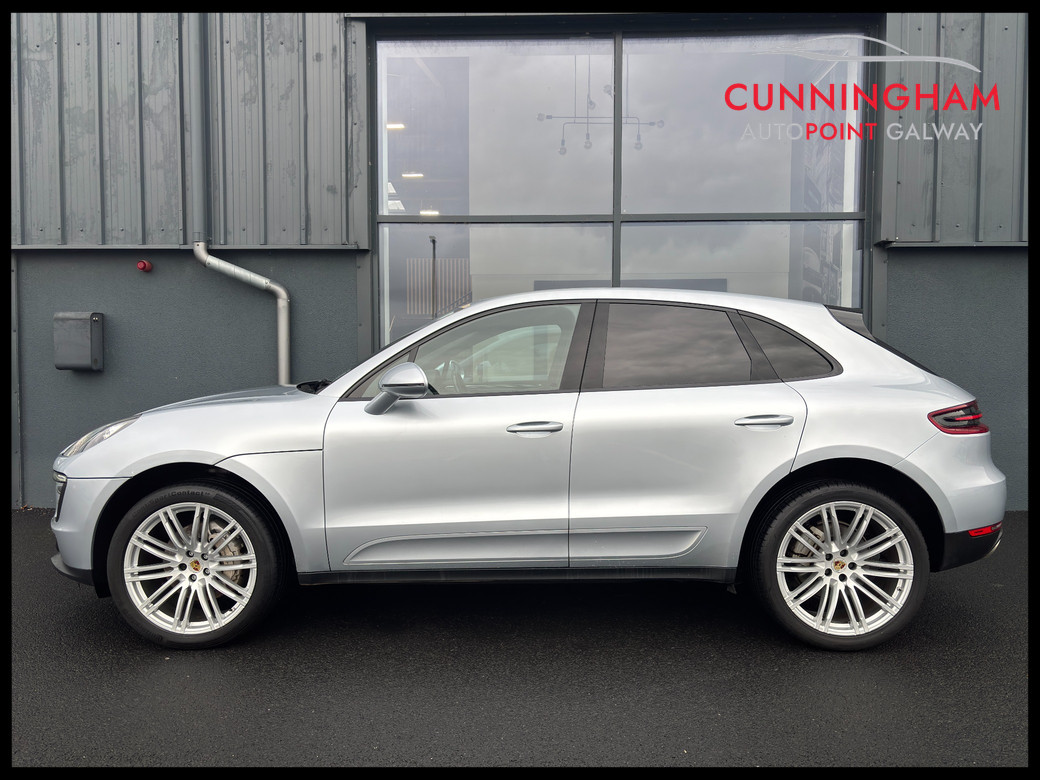 2017 Porsche Macan