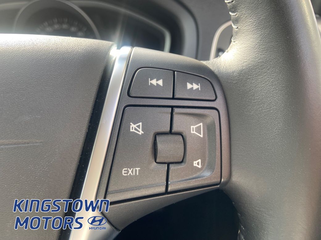2016 Volvo V40