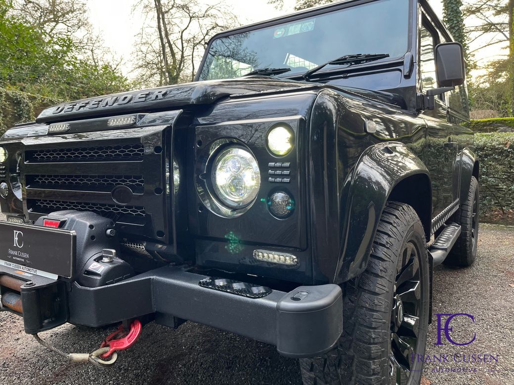 2014 Land Rover Defender 90