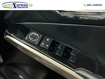 2015 Lexus IS 300h