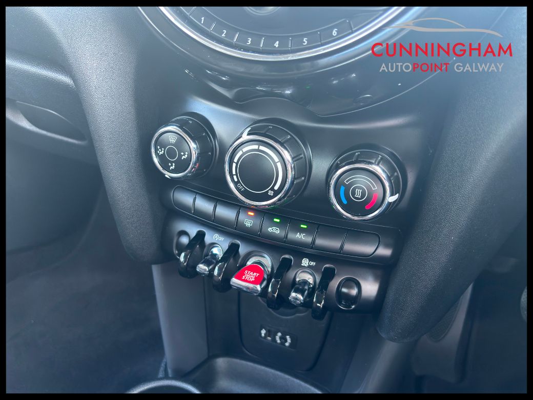 2017 Mini Hatch