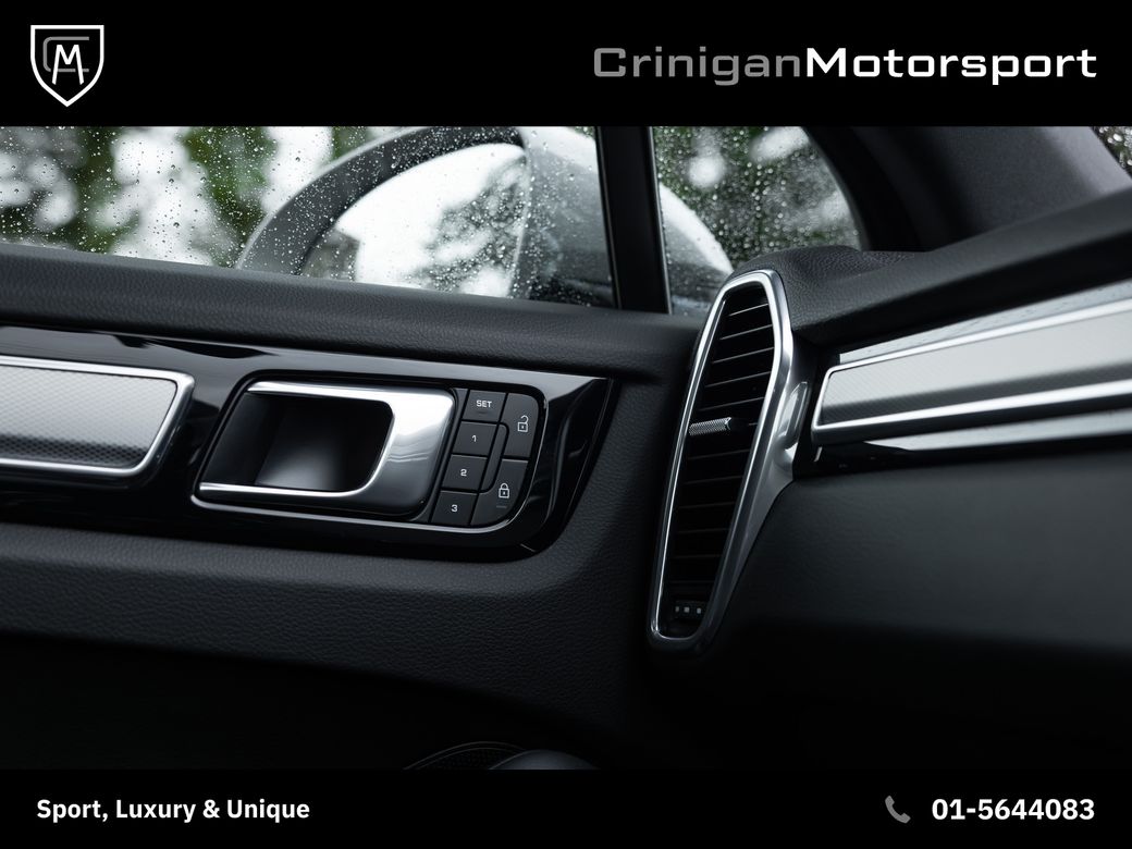 2023 Porsche Cayenne