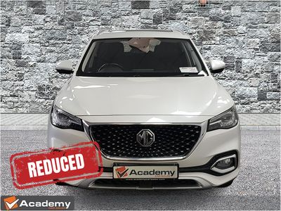 2023 MG HS