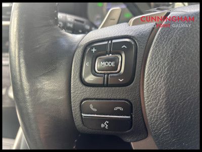 2018 Lexus IS 300h