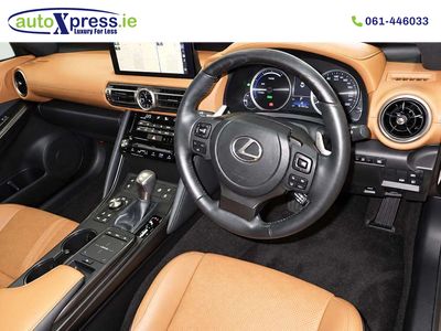 2021 Lexus IS 300h