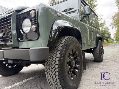 2015 Land Rover Defender 90