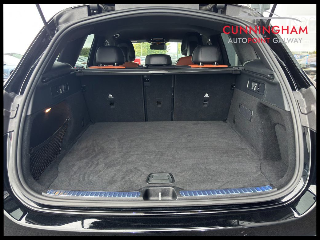 2025 Mercedes-Benz GLC Class