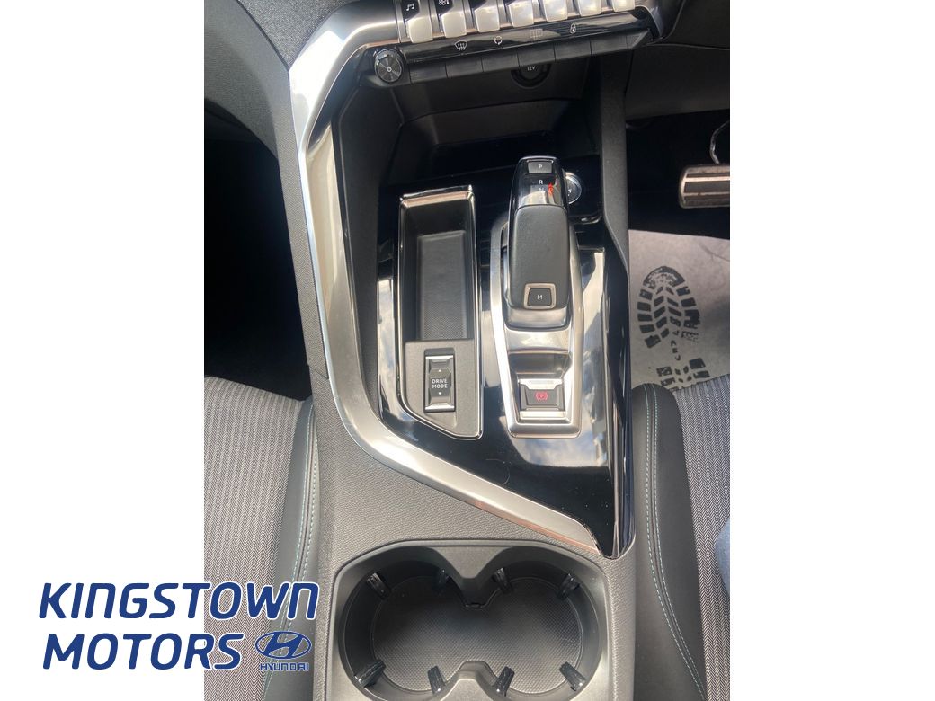 2023 Peugeot 5008