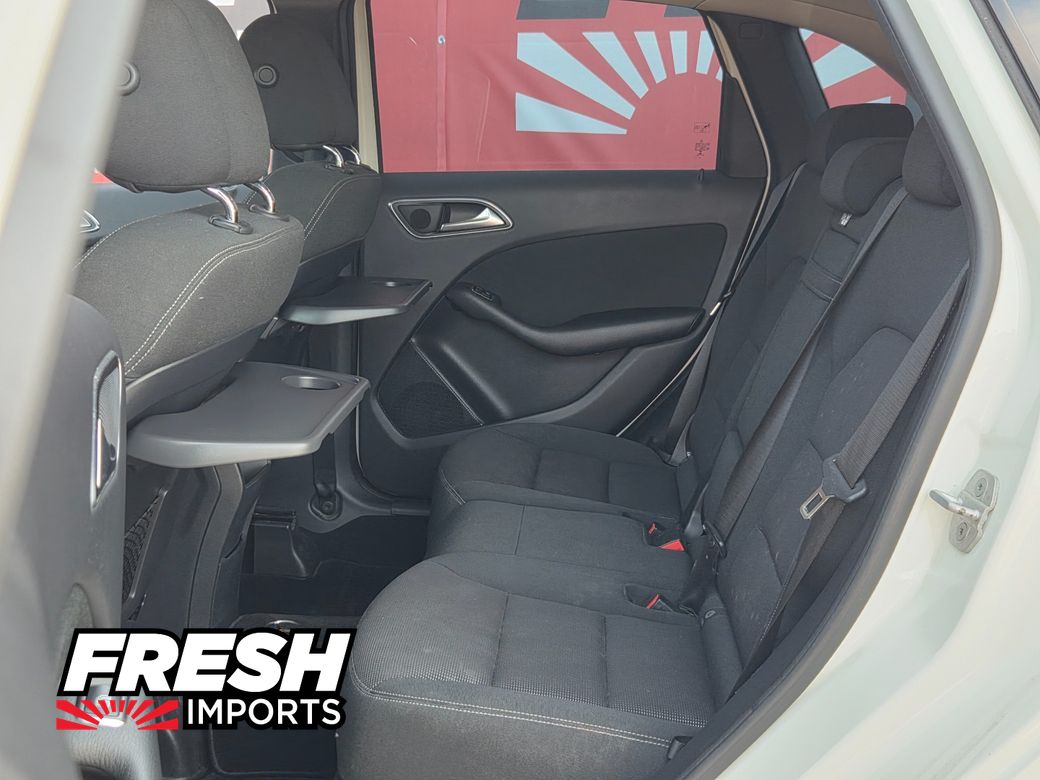 2013 Mercedes-Benz B 180