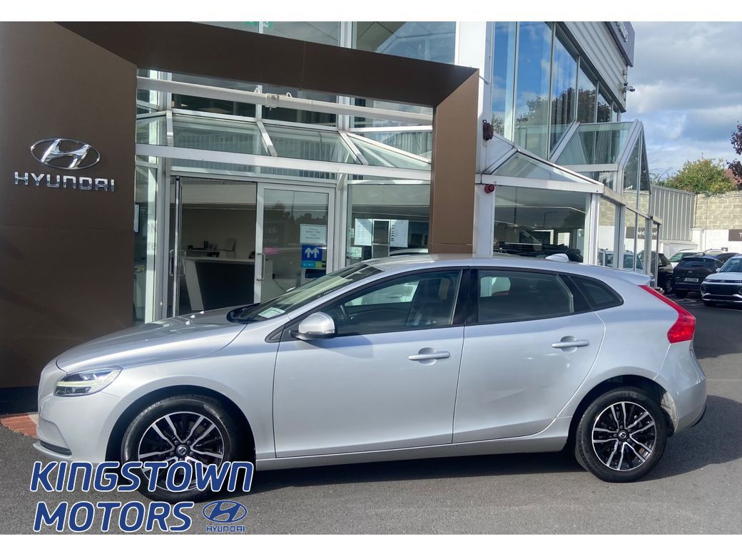2016 Volvo V40