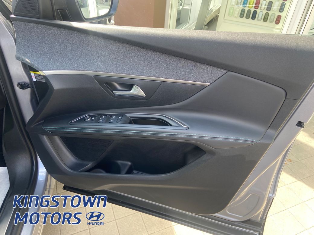 2023 Peugeot 5008