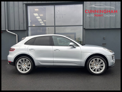 2017 Porsche Macan