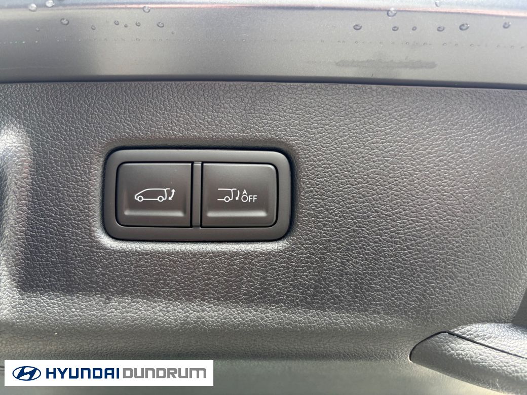 2027 Hyundai Staria
