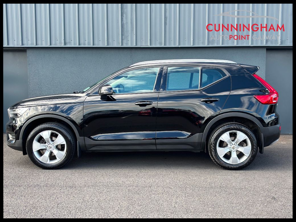 2022 Volvo XC40