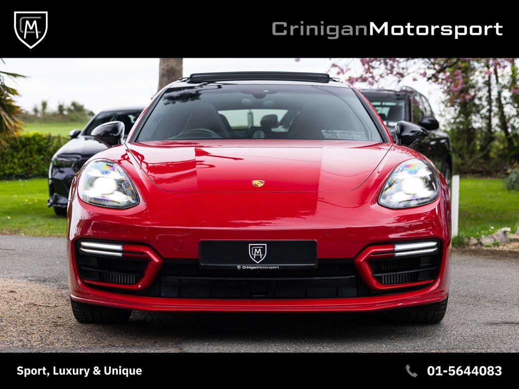 2022 Porsche Panamera