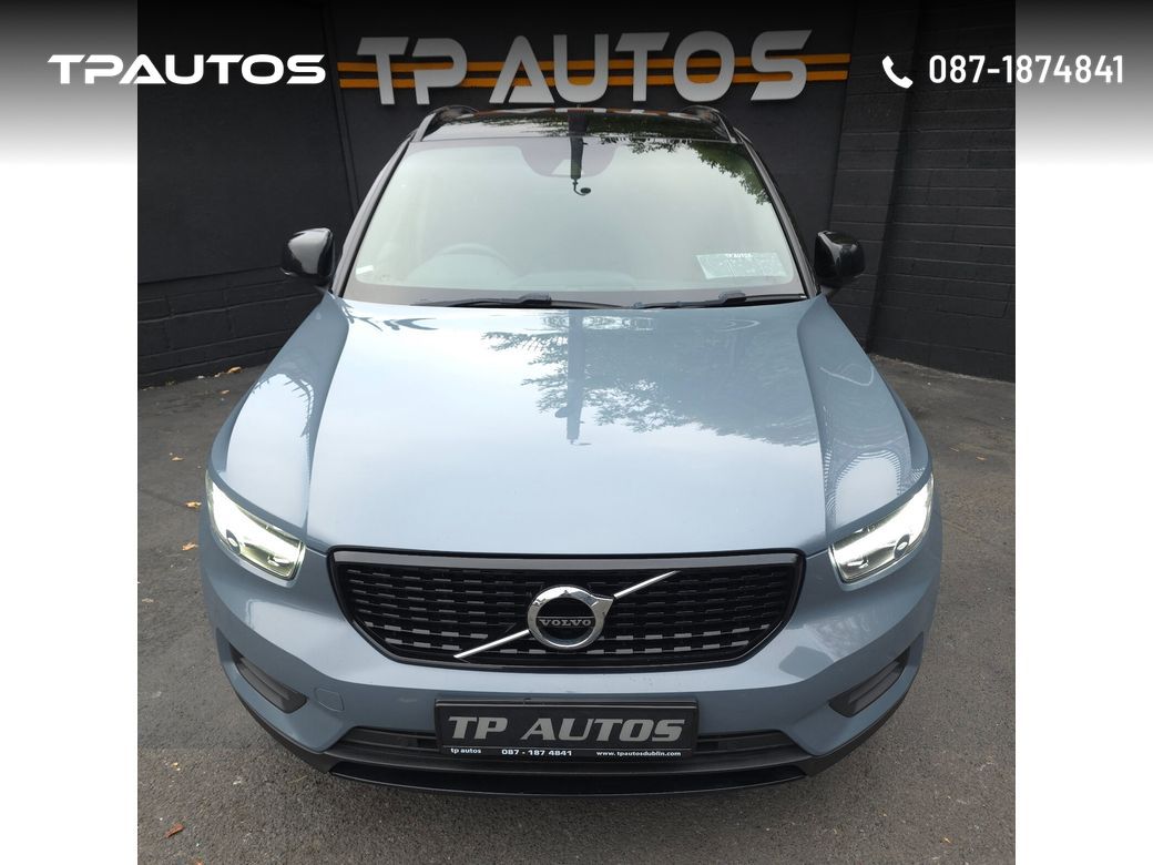 2021 Volvo XC40