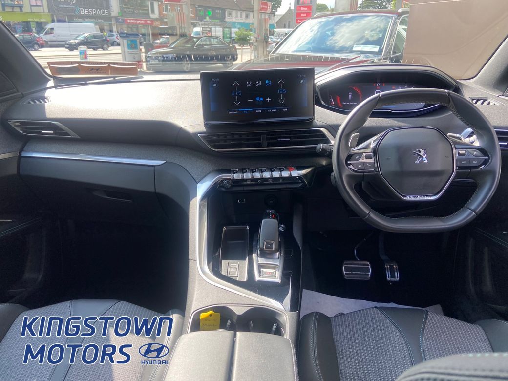 2023 Peugeot 5008