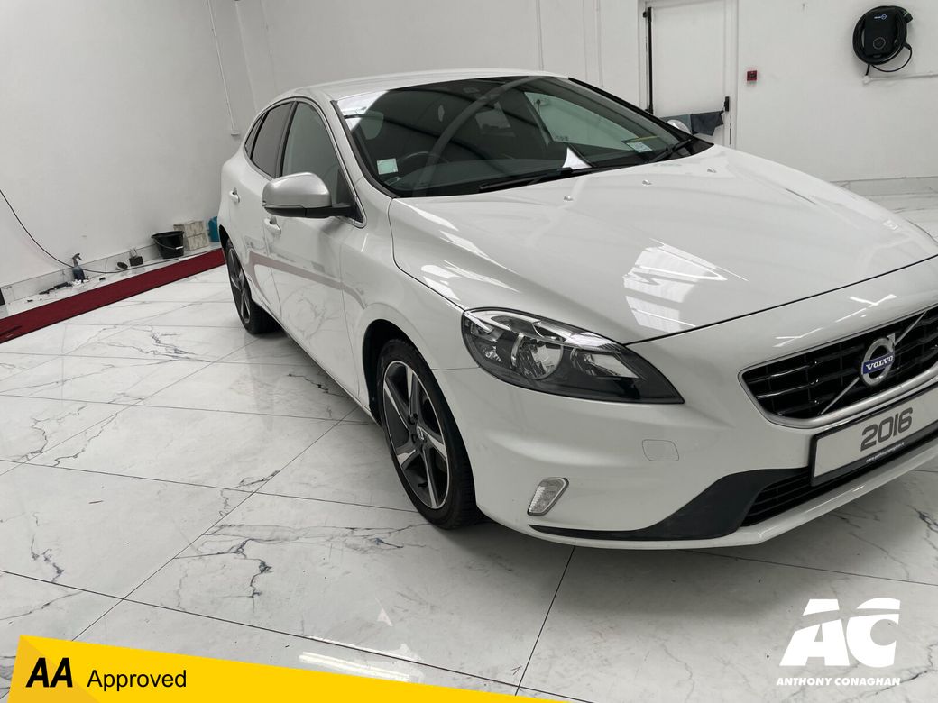 2016 Volvo V40