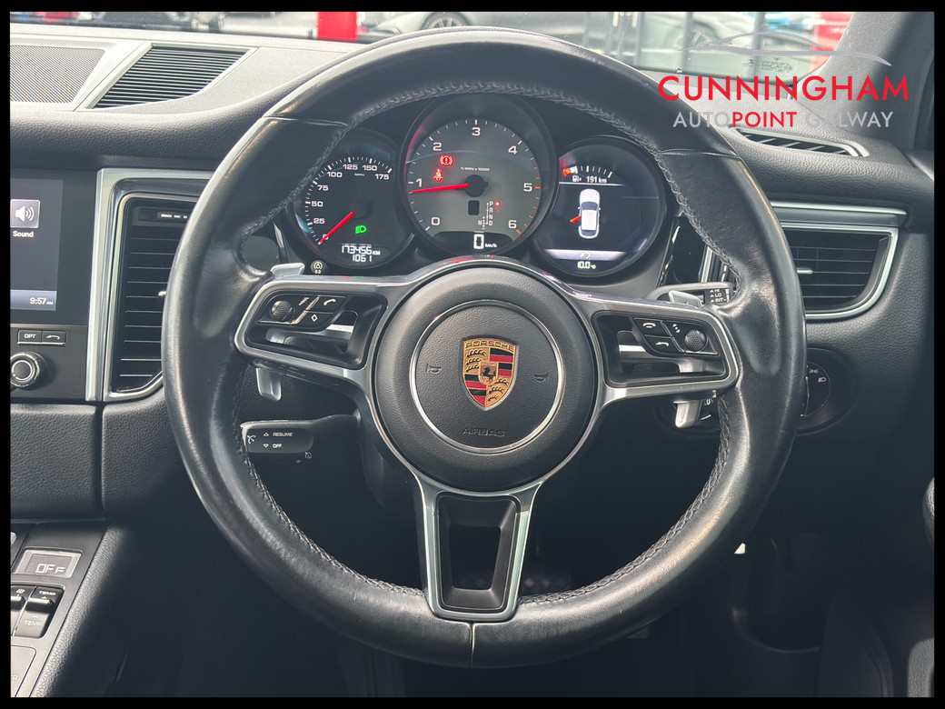 2017 Porsche Macan