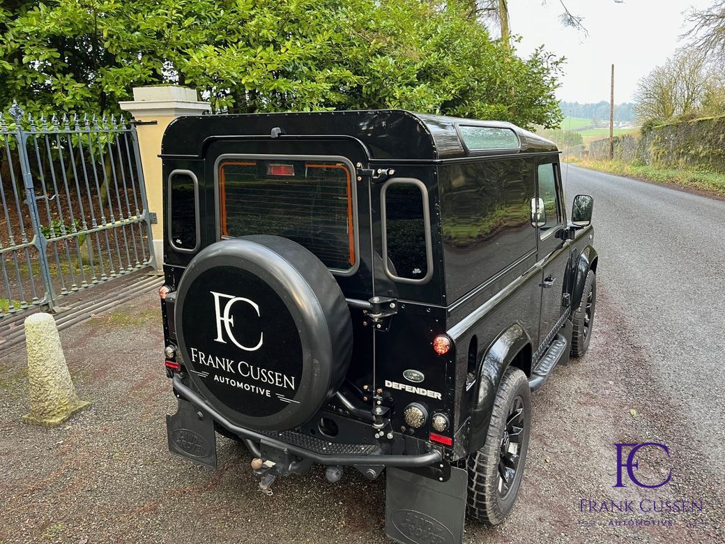 2014 Land Rover Defender 90