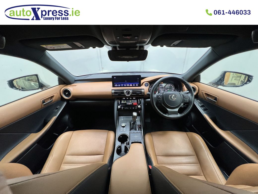 2022 Lexus IS 300h
