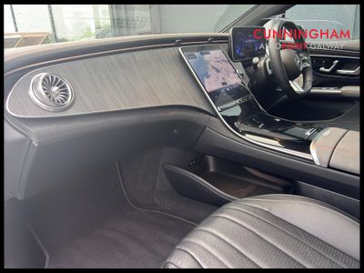 2022 Mercedes-Benz EQS