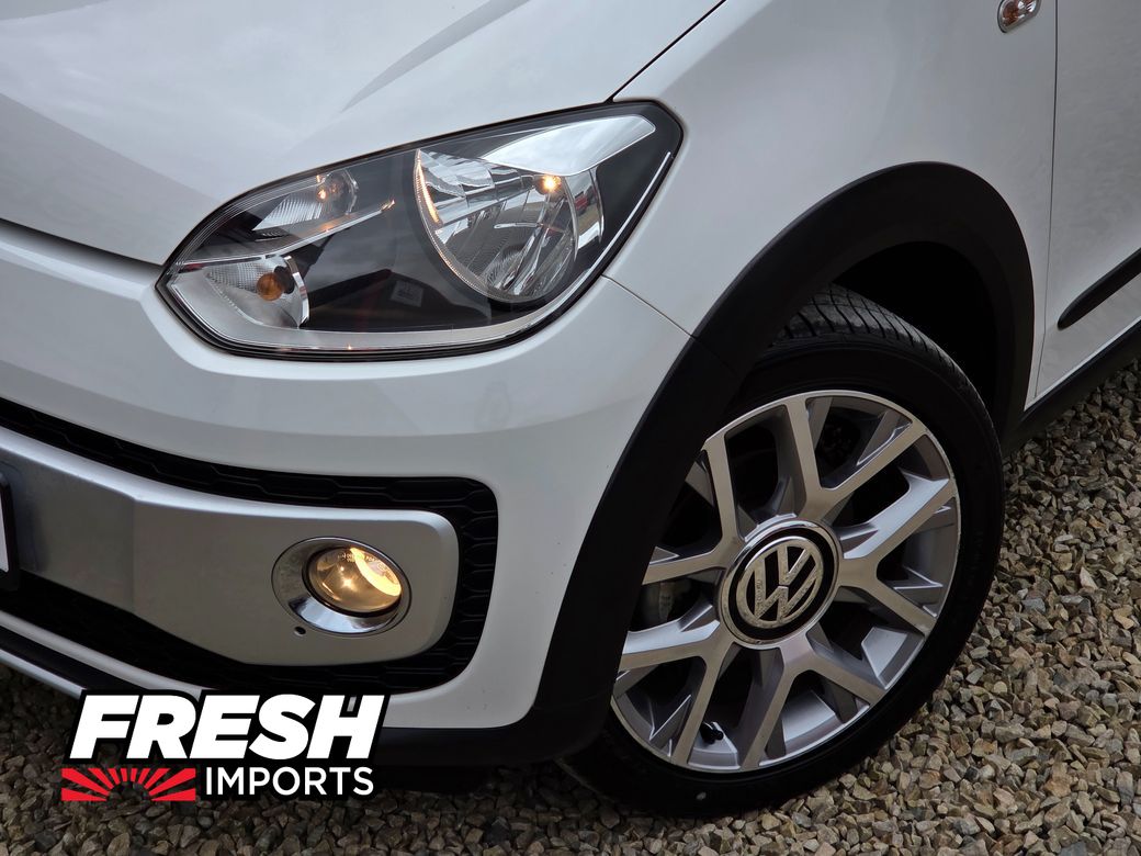 2016 Volkswagen up!