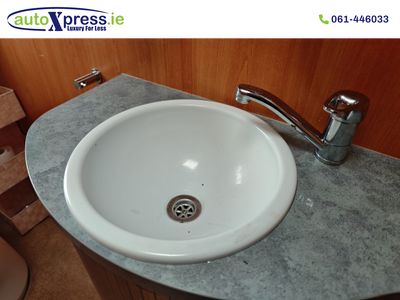 2009 Lunar Motorcaravan