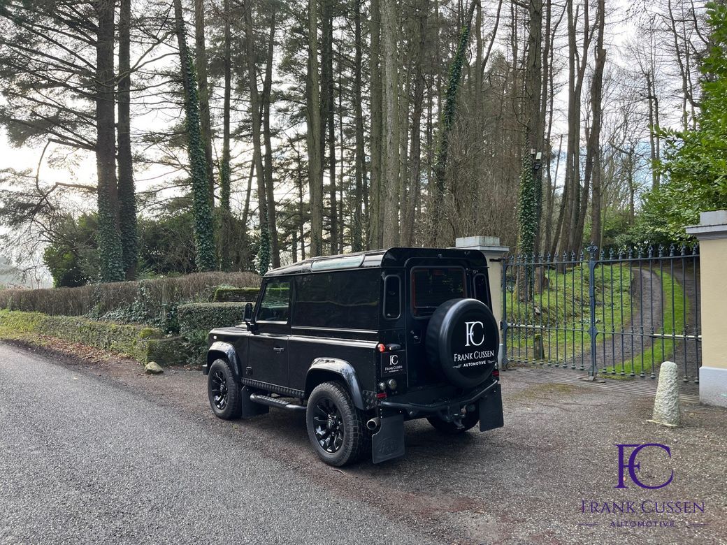 2014 Land Rover Defender 90