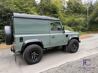2015 Land Rover Defender 90