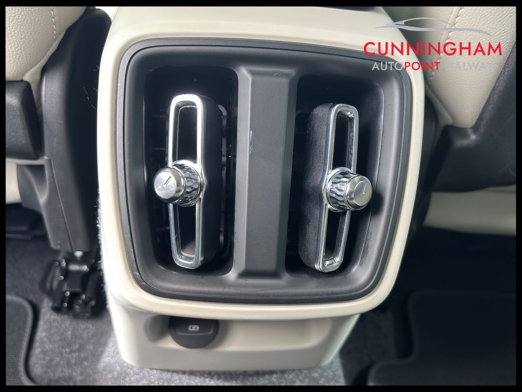 2020 Volvo XC40