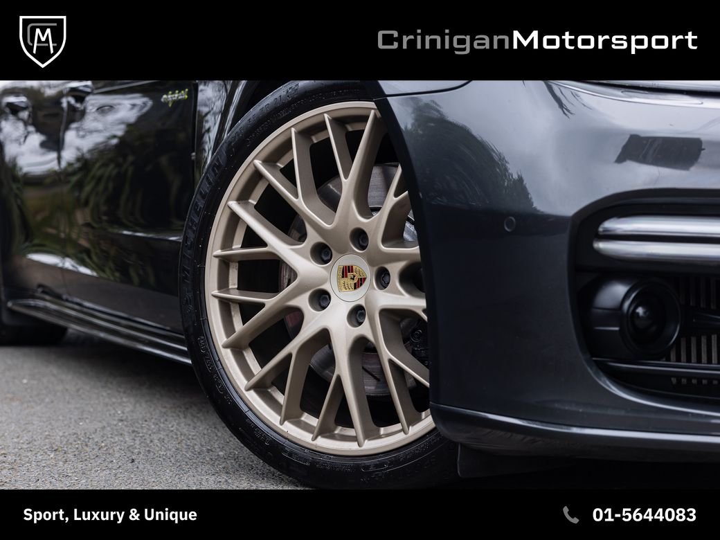 2020 Porsche Panamera