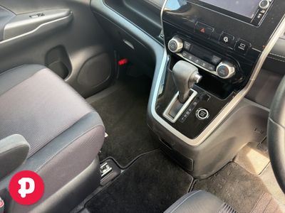 2018 Nissan Serena