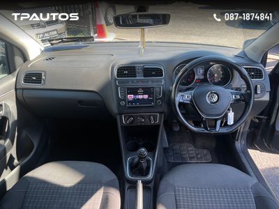 2017 Volkswagen Polo