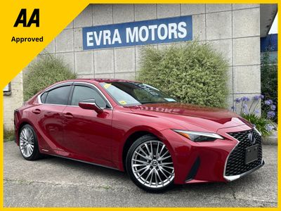 2021 Lexus IS 300h