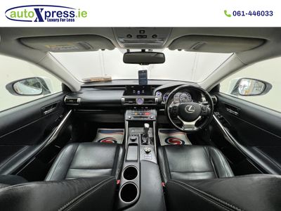 2015 Lexus IS 300h
