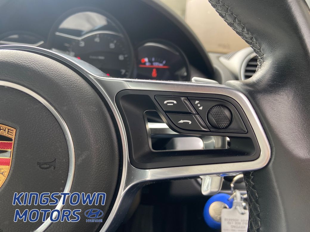 2017 Porsche Cayman