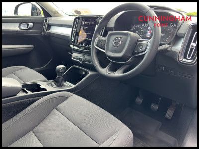 2022 Volvo XC40